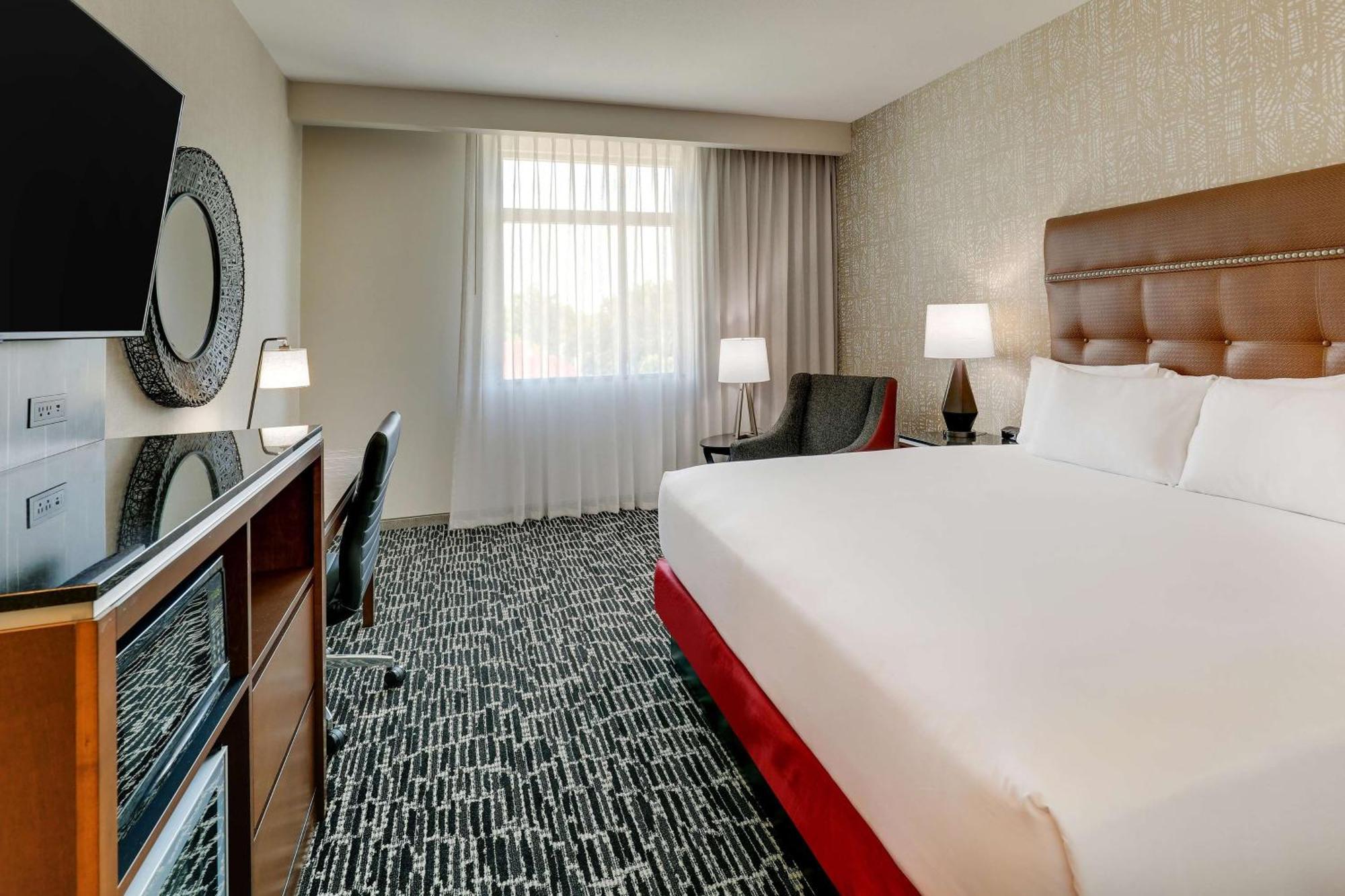 Drury Plaza Hotel Savannah Pooler Exterior photo